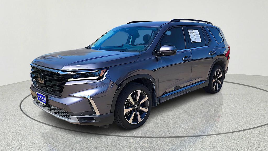 used 2024 Honda Pilot car, priced at $43,680