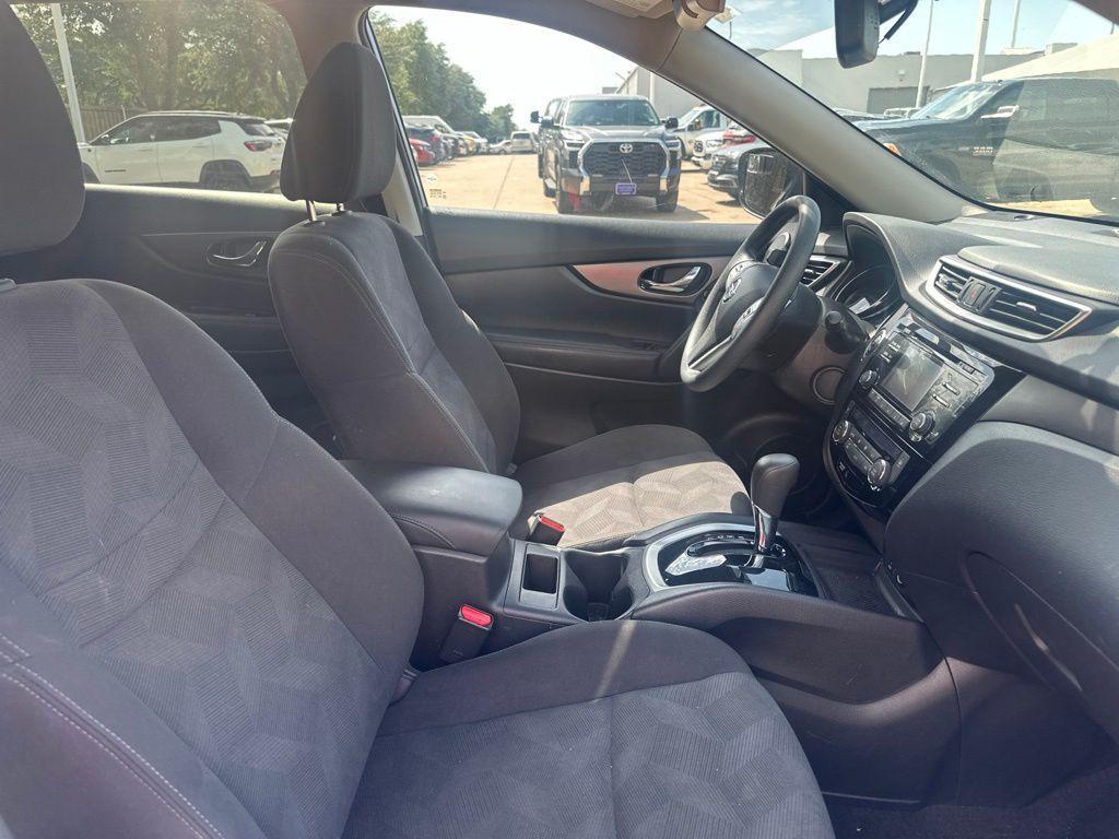 used 2016 Nissan Rogue car, priced at $13,002