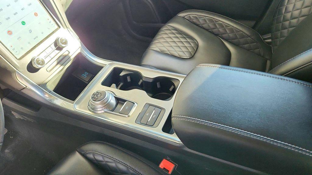 used 2024 Ford Edge car, priced at $20,472