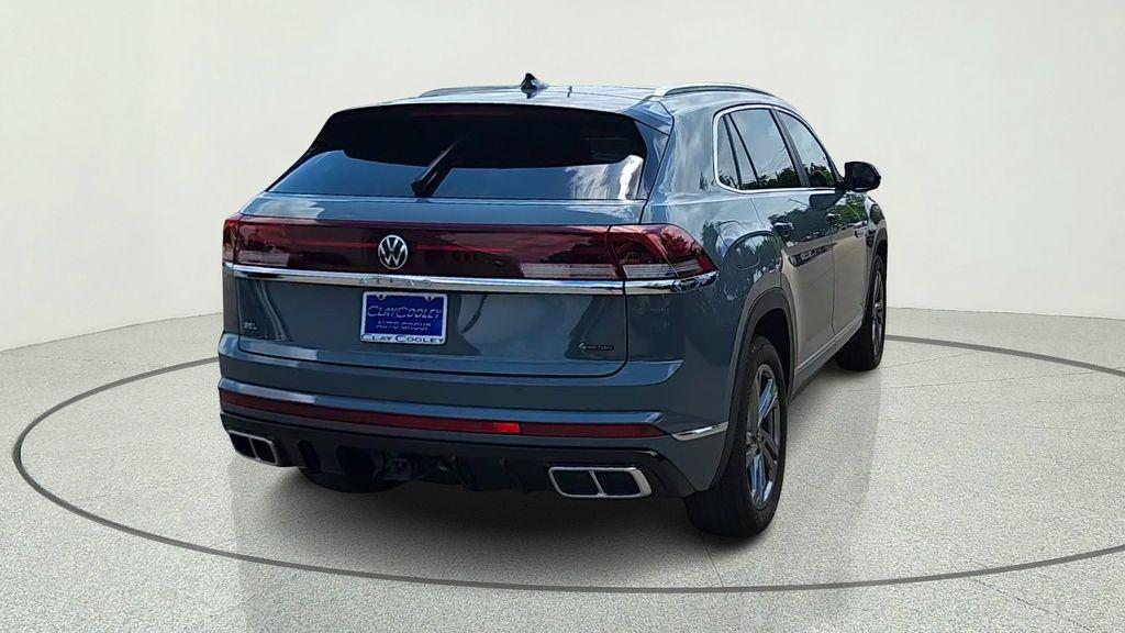 used 2024 Volkswagen Atlas Cross Sport car