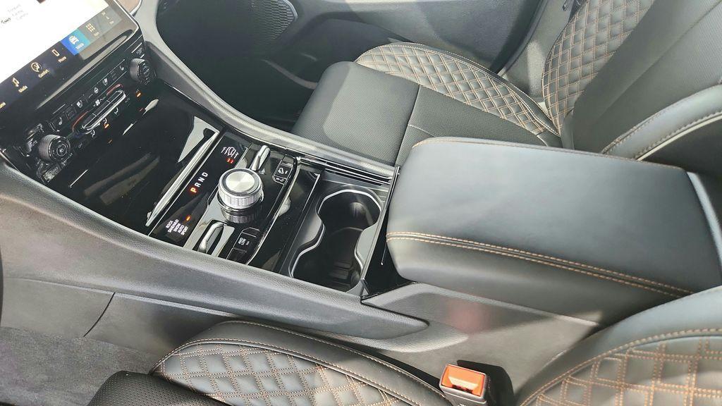 new 2025 Jeep Grand Cherokee L car, priced at $59,472