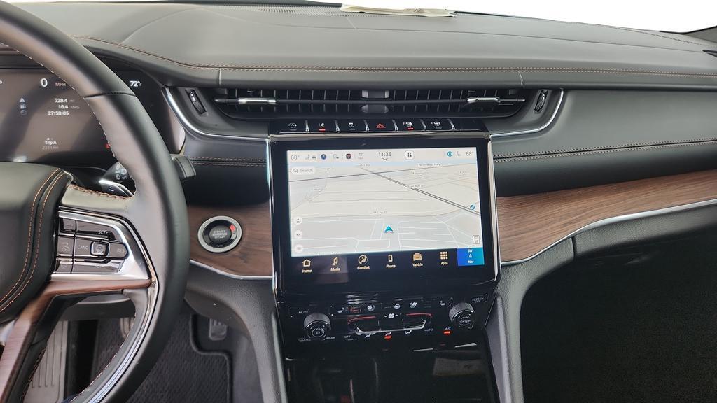 new 2025 Jeep Grand Cherokee L car, priced at $59,472