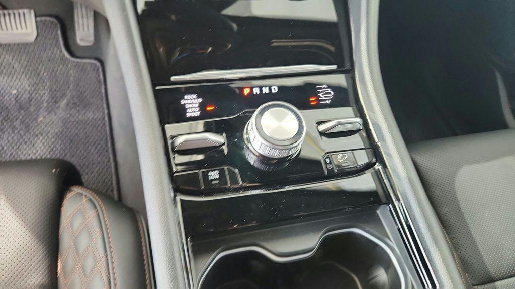 new 2025 Jeep Grand Cherokee L car, priced at $59,472