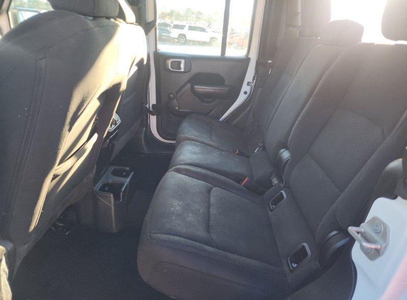 used 2023 Jeep Gladiator car, priced at $33,199