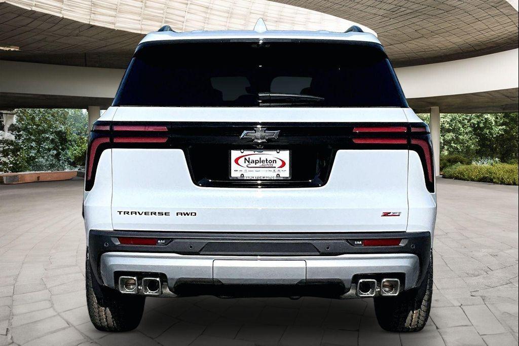 new 2026 Chevrolet Traverse car, priced at $53,154
