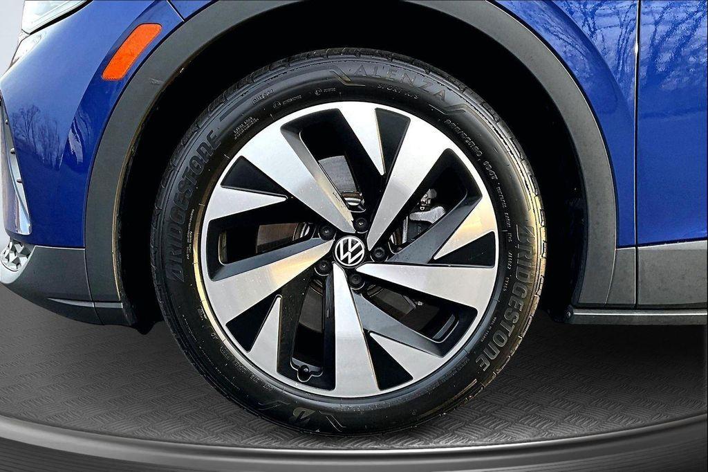used 2022 Volkswagen ID.4 car, priced at $18,017