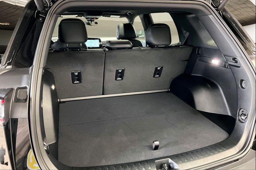 new 2026 Chevrolet Equinox car, priced at $39,255