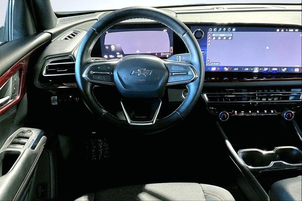 used 2024 Chevrolet Traverse car, priced at $43,205