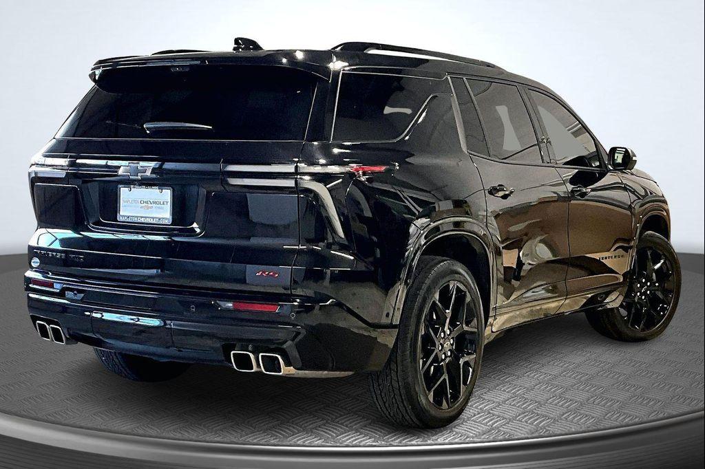 used 2024 Chevrolet Traverse car, priced at $50,895