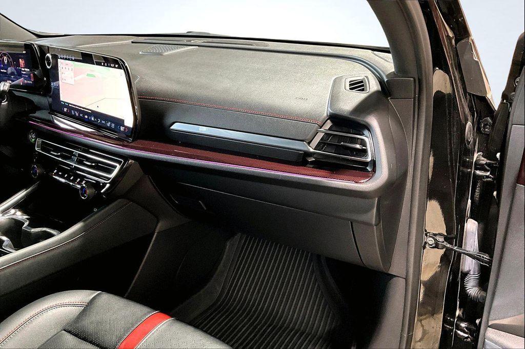 used 2024 Chevrolet Traverse car, priced at $50,895