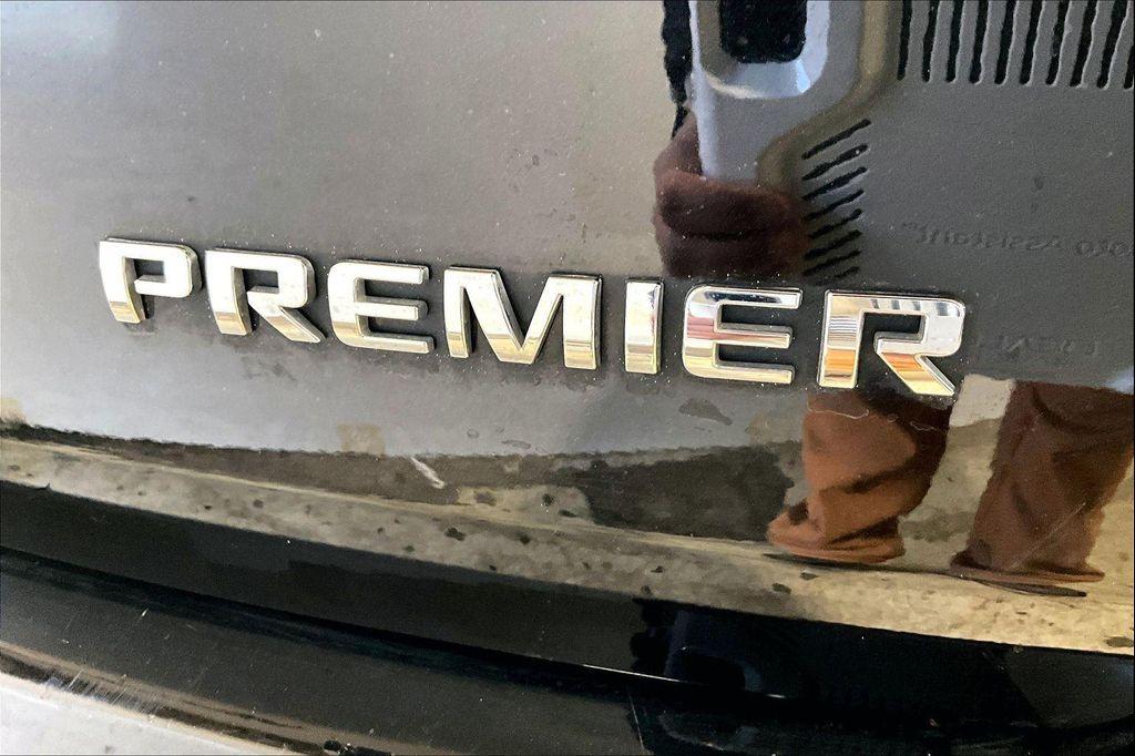 used 2019 Chevrolet Traverse car, priced at $21,499