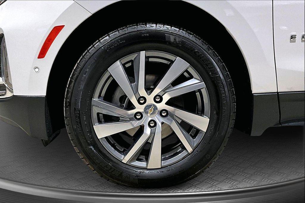 used 2024 Chevrolet Equinox car, priced at $27,127