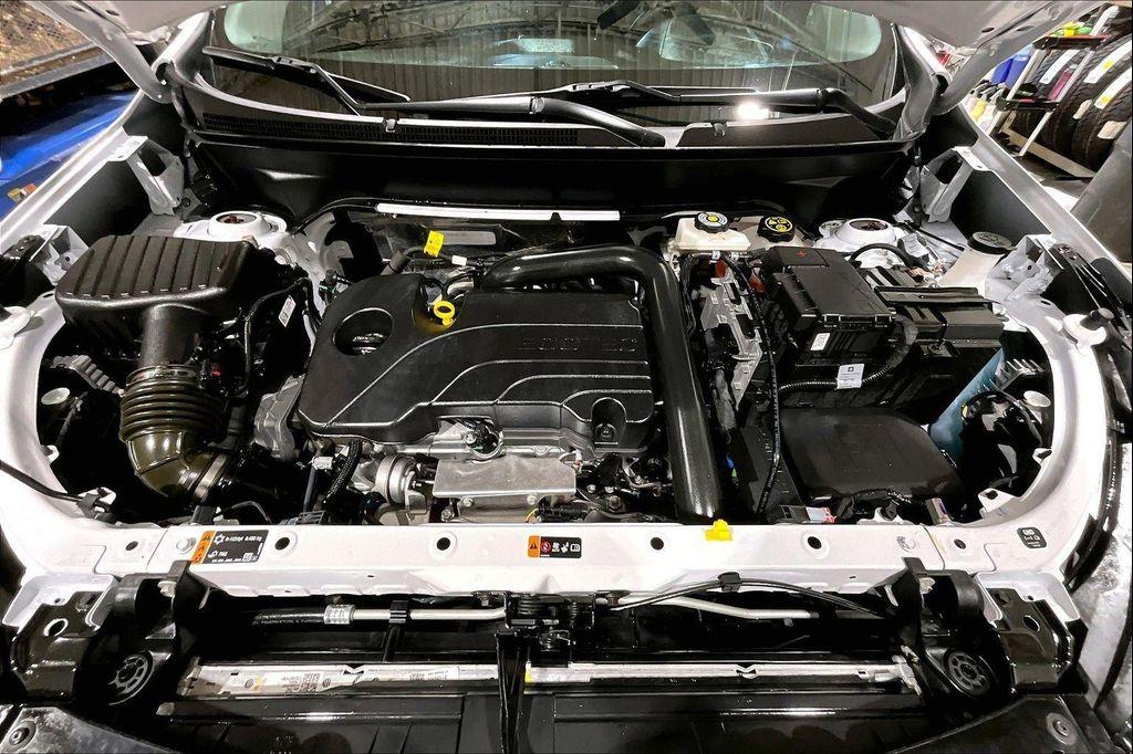 used 2024 Chevrolet Equinox car, priced at $27,127