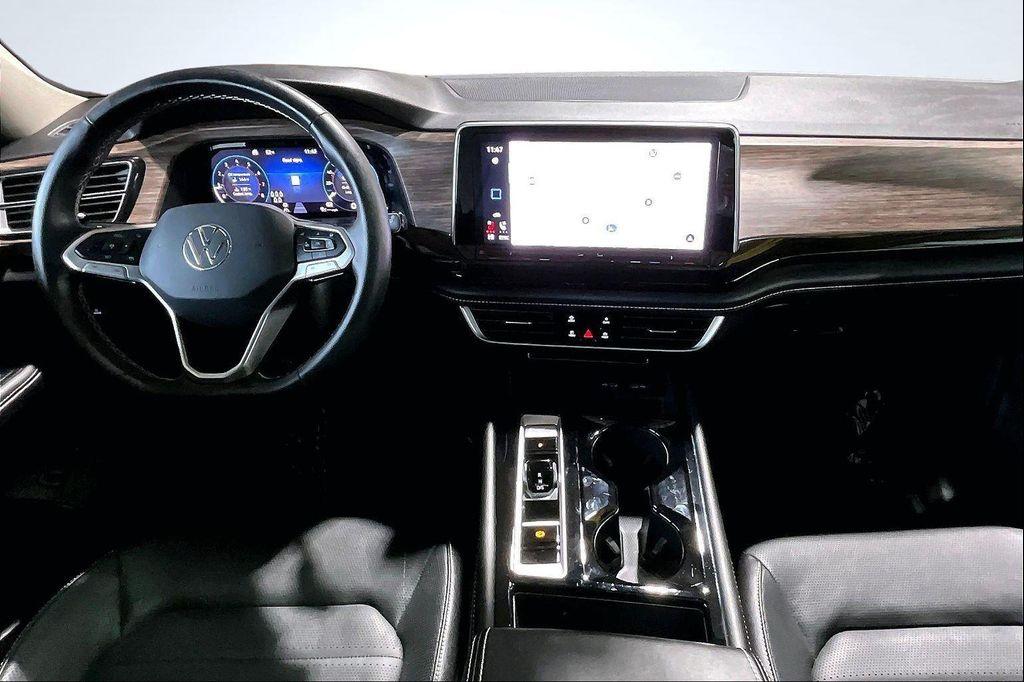 used 2024 Volkswagen Atlas car, priced at $37,995