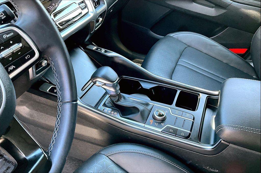 used 2023 Kia Sorento car, priced at $28,995