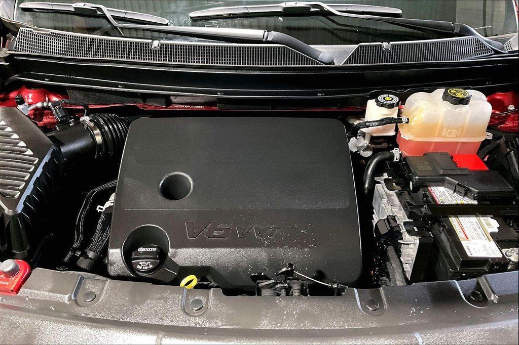 used 2023 Chevrolet Traverse car, priced at $28,995