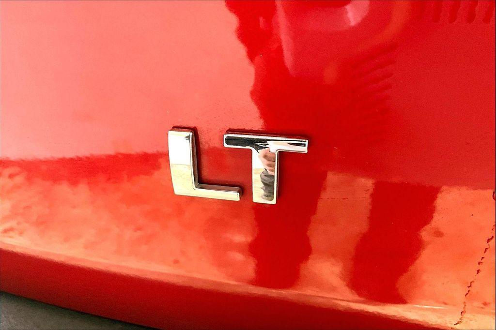 used 2023 Chevrolet Traverse car, priced at $28,995