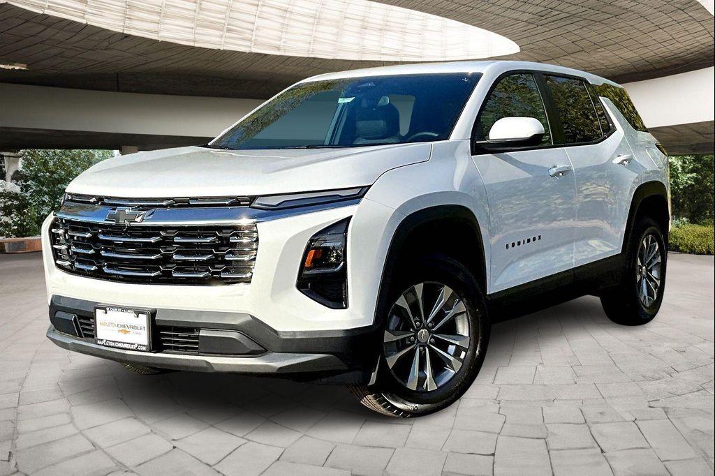 new 2026 Chevrolet Equinox car, priced at $32,049