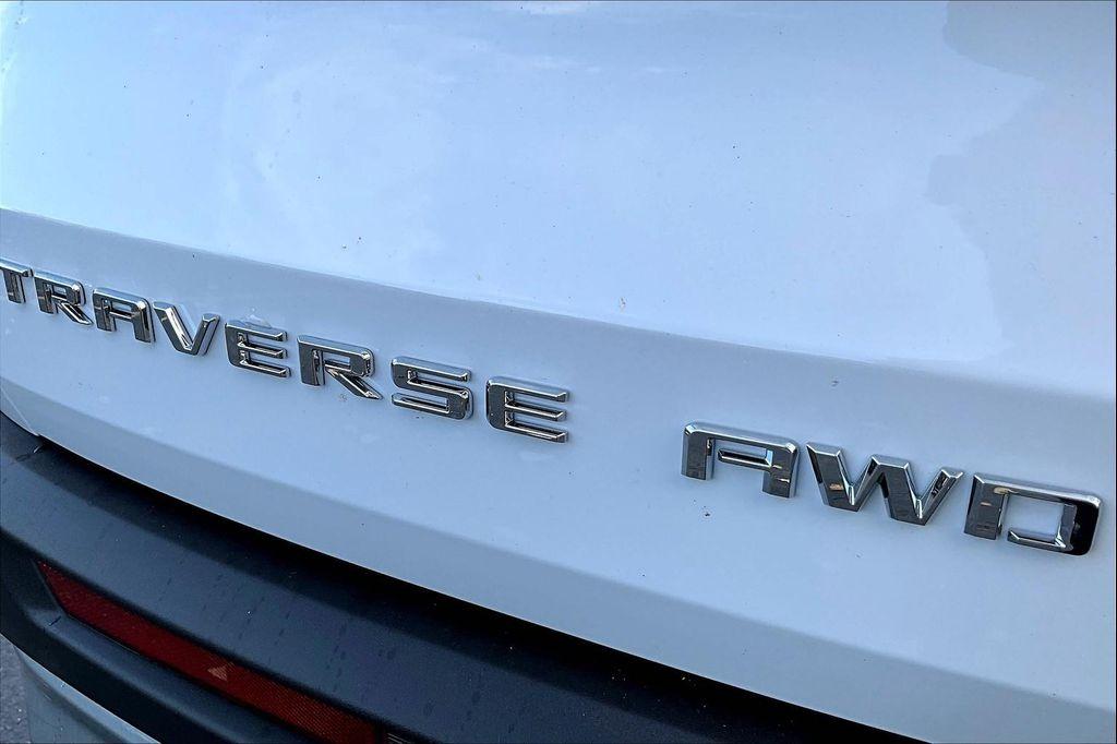 new 2026 Chevrolet Traverse car, priced at $42,970