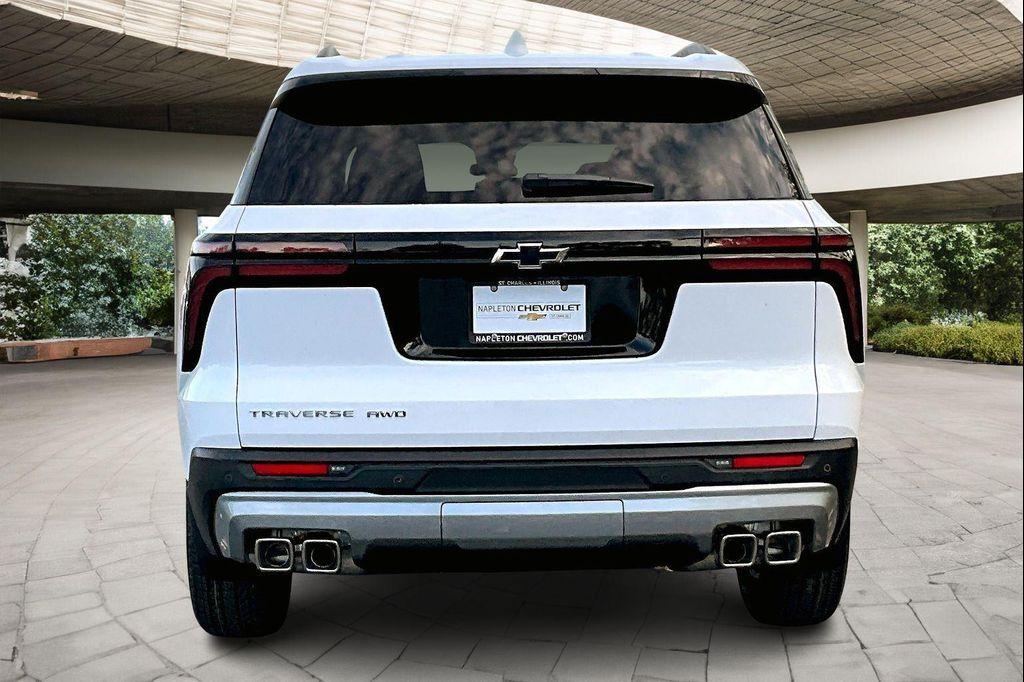 new 2026 Chevrolet Traverse car, priced at $44,470