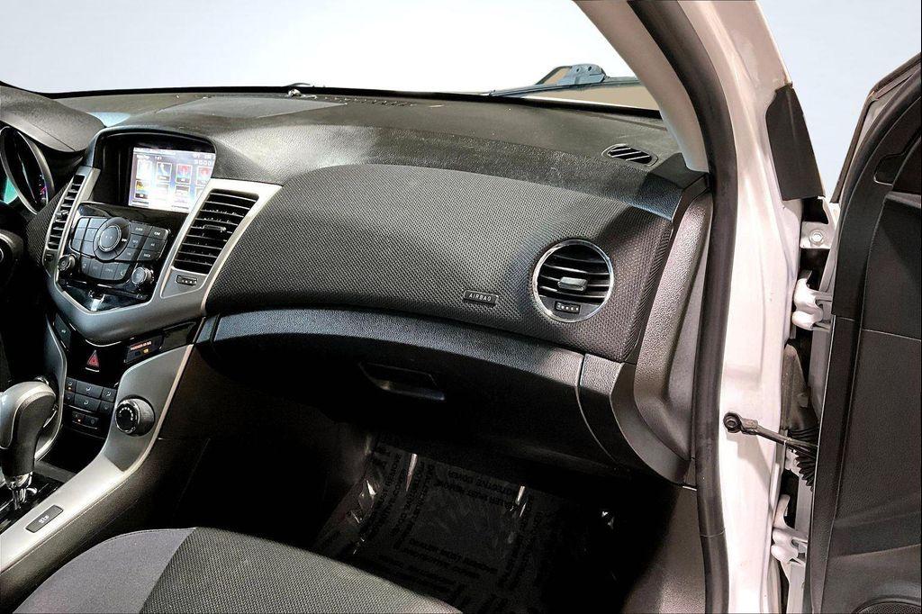 used 2015 Chevrolet Cruze car, priced at $6,797