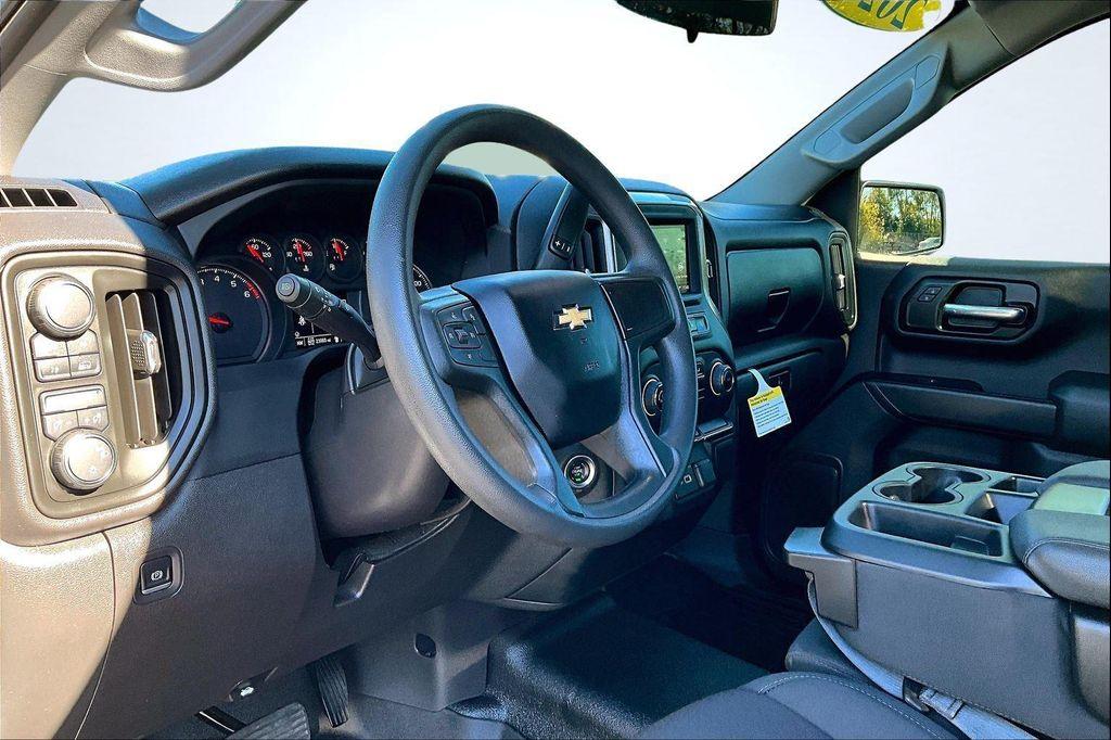 used 2024 Chevrolet Silverado 1500 car, priced at $30,977