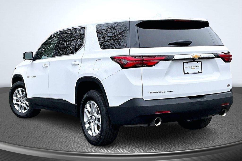 used 2023 Chevrolet Traverse car, priced at $26,471