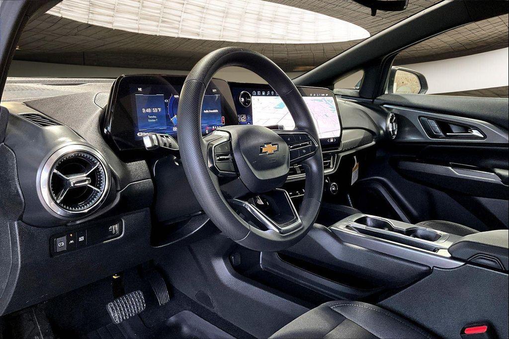 new 2026 Chevrolet Equinox EV car, priced at $32,248