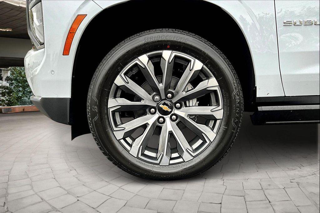 new 2026 Chevrolet Suburban car, priced at $96,535