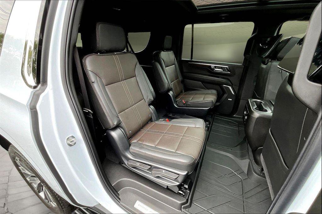 new 2026 Chevrolet Suburban car, priced at $96,535