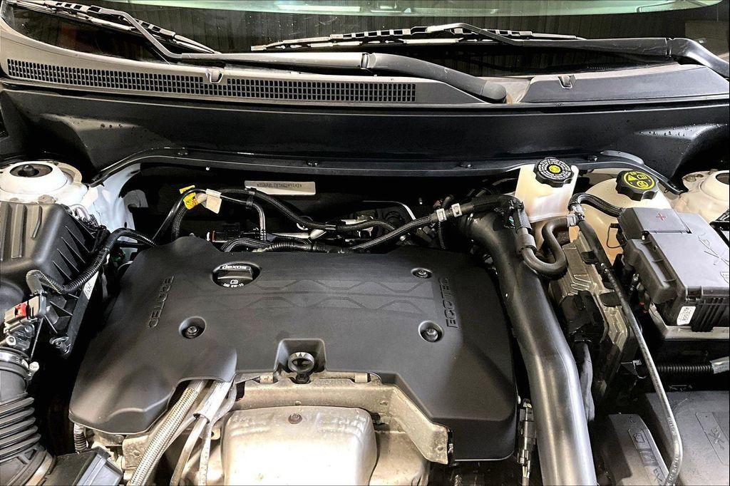 used 2019 Chevrolet Equinox car, priced at $19,737