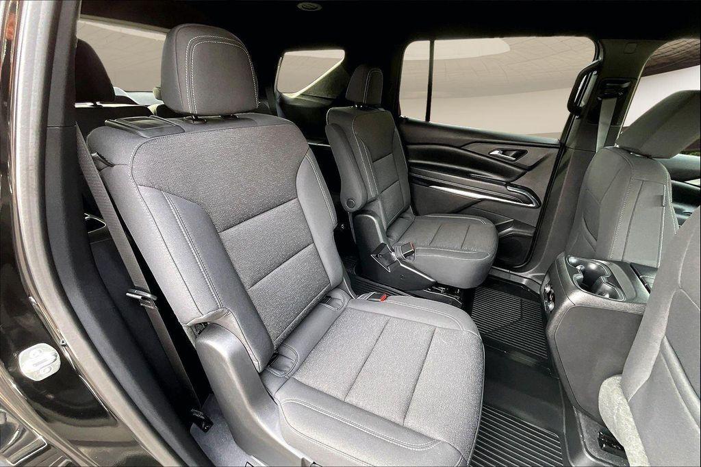 new 2026 Chevrolet Traverse car, priced at $46,992