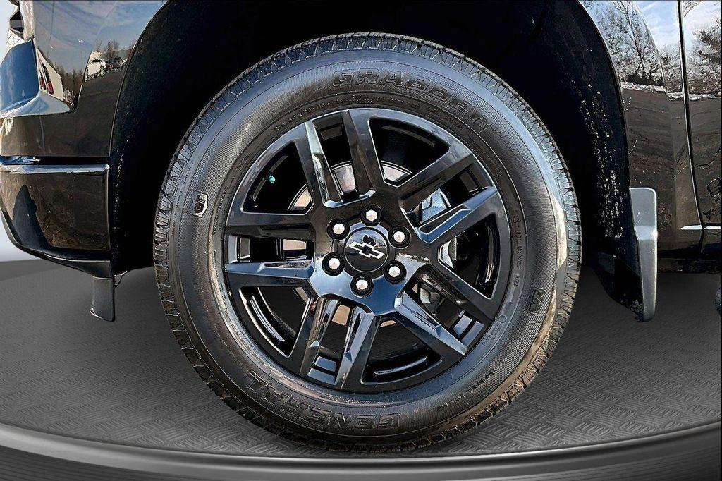 used 2024 Chevrolet Silverado 1500 car, priced at $35,257