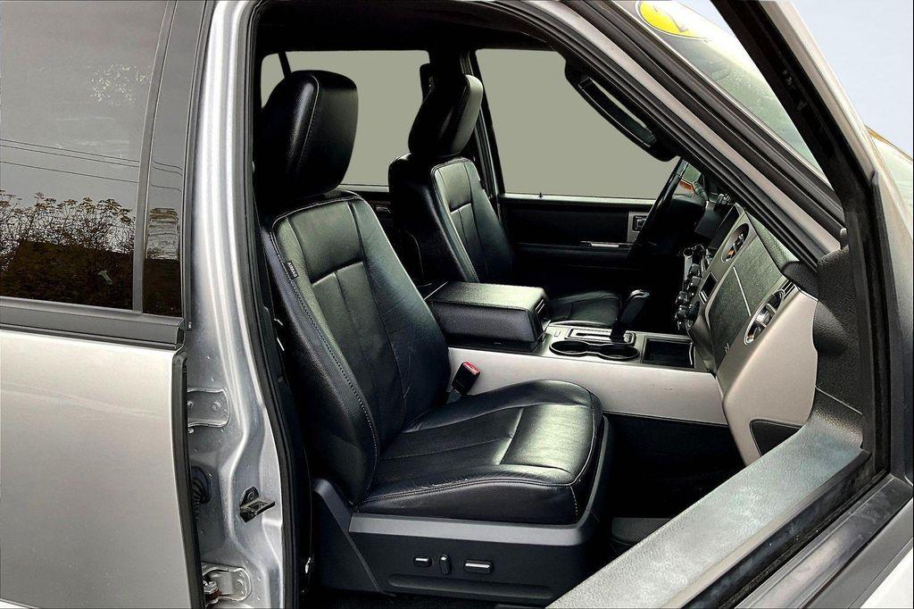 used 2015 Ford Expedition car, priced at $9,995