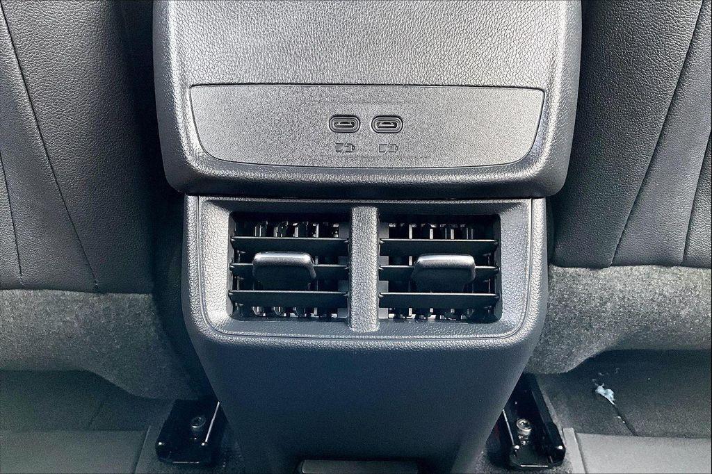 new 2026 Chevrolet Equinox car, priced at $31,387