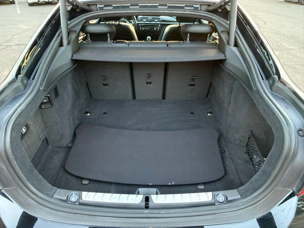 BMW 4 Series view 17