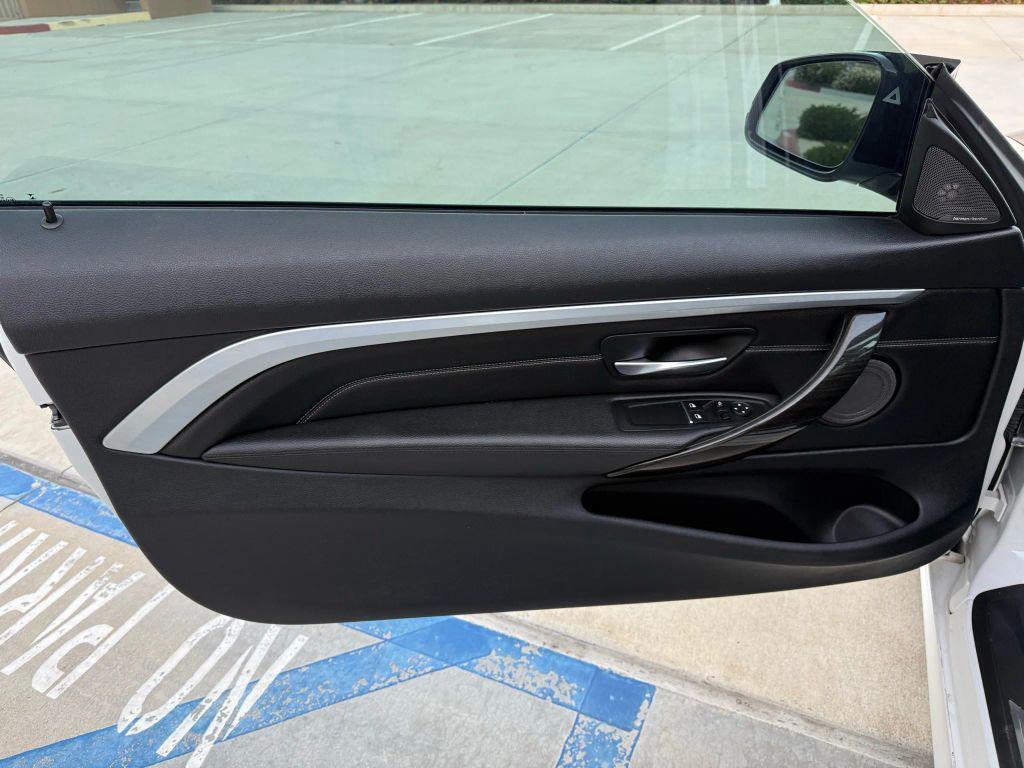 BMW 4 Series view 30