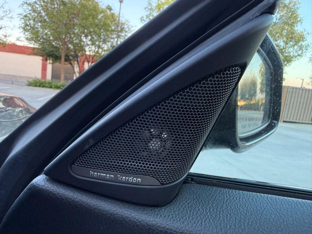BMW 4 Series view 19