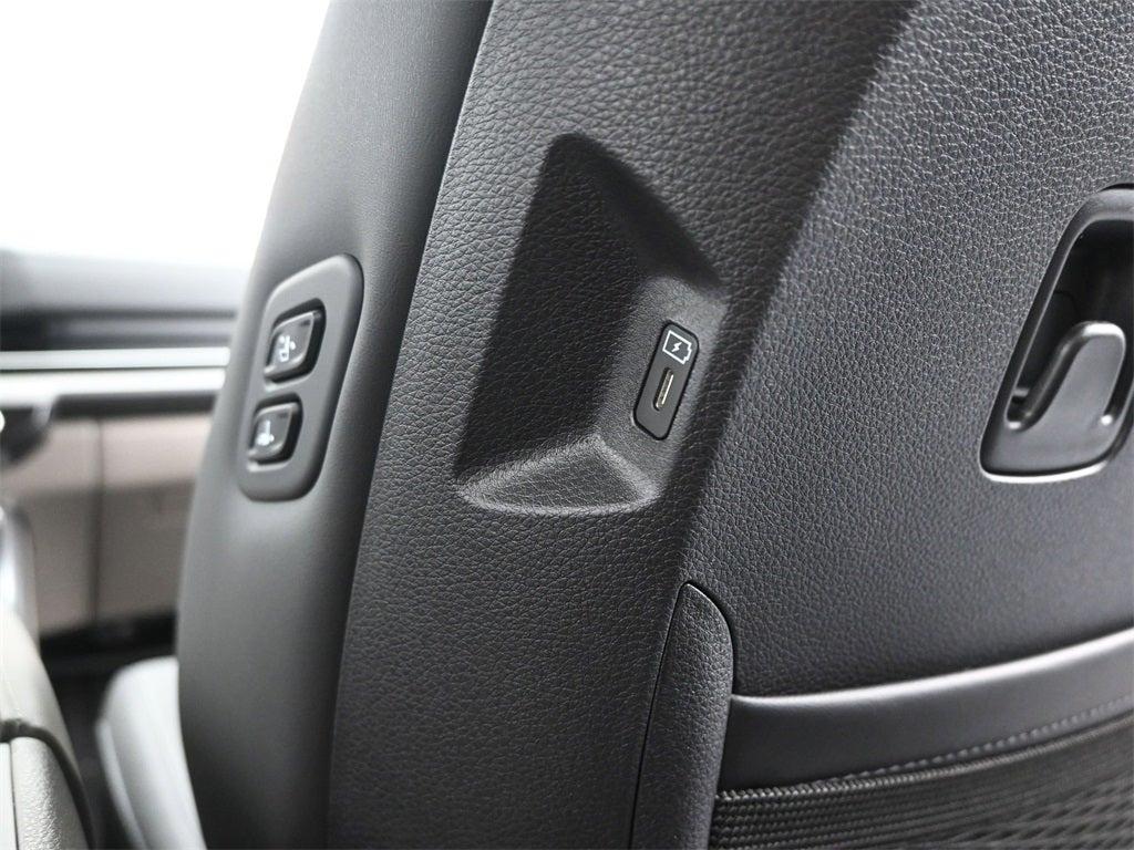 new 2026 Kia Carnival car, priced at $45,504