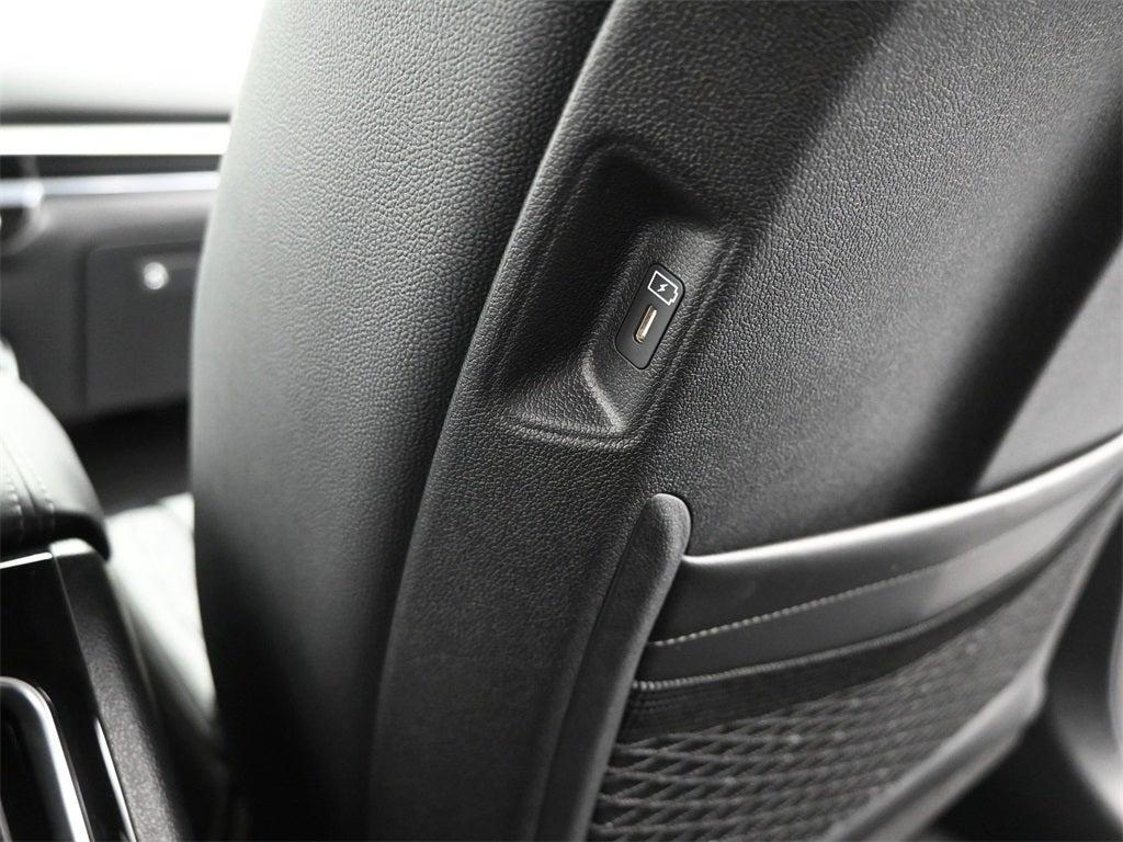 new 2026 Kia Sorento Hybrid car, priced at $44,943