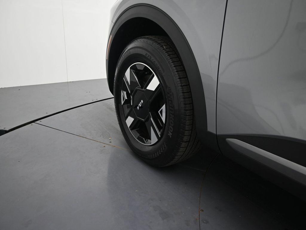 new 2026 Kia Sportage car, priced at $30,552