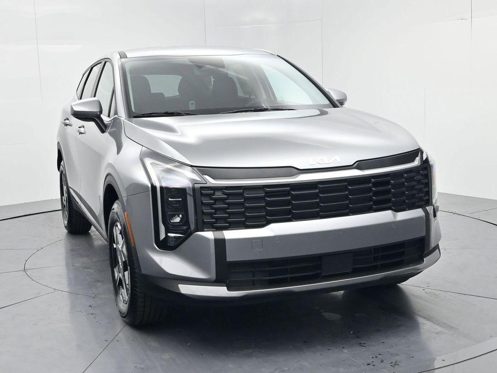 new 2026 Kia Sportage car, priced at $30,552