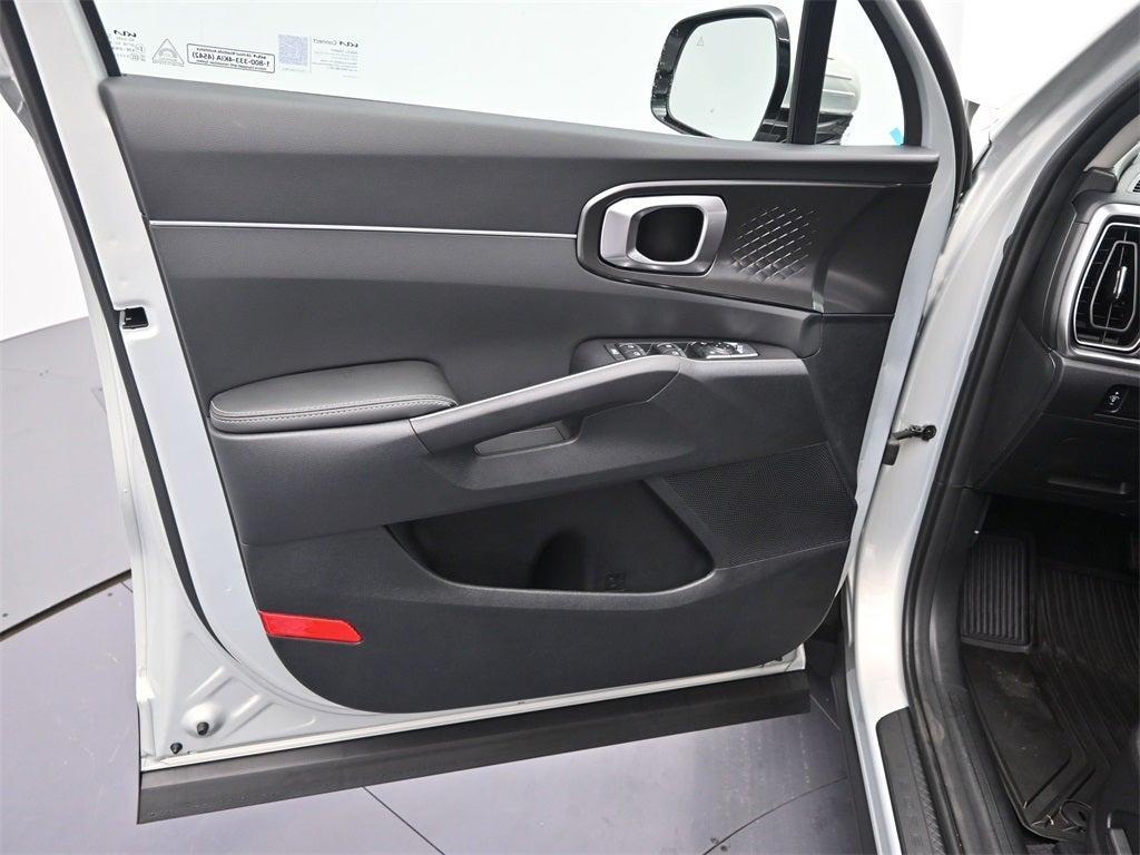 new 2026 Kia Sorento car, priced at $34,015