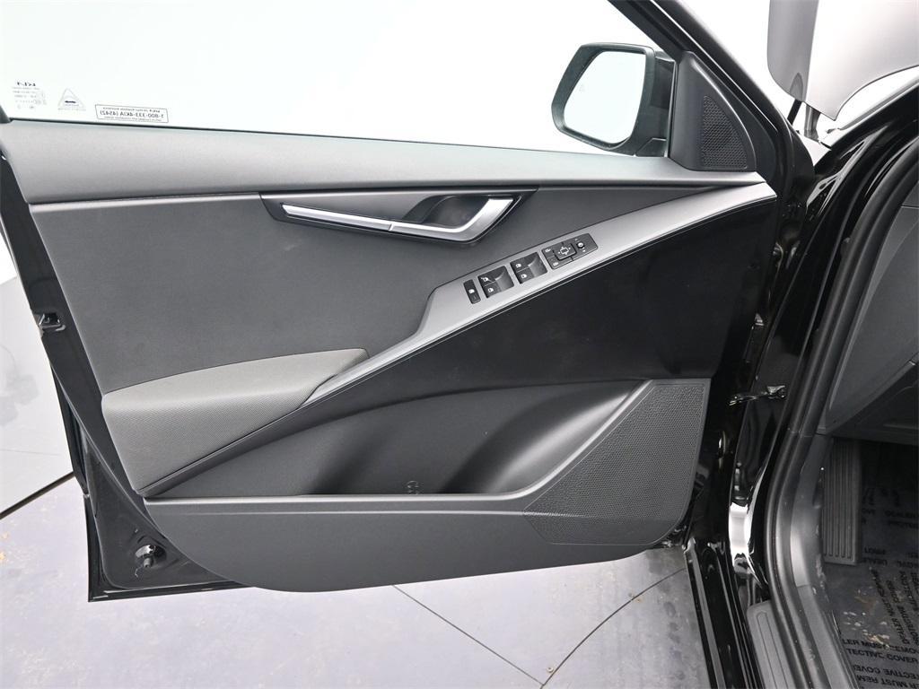 new 2026 Kia Niro car, priced at $28,468