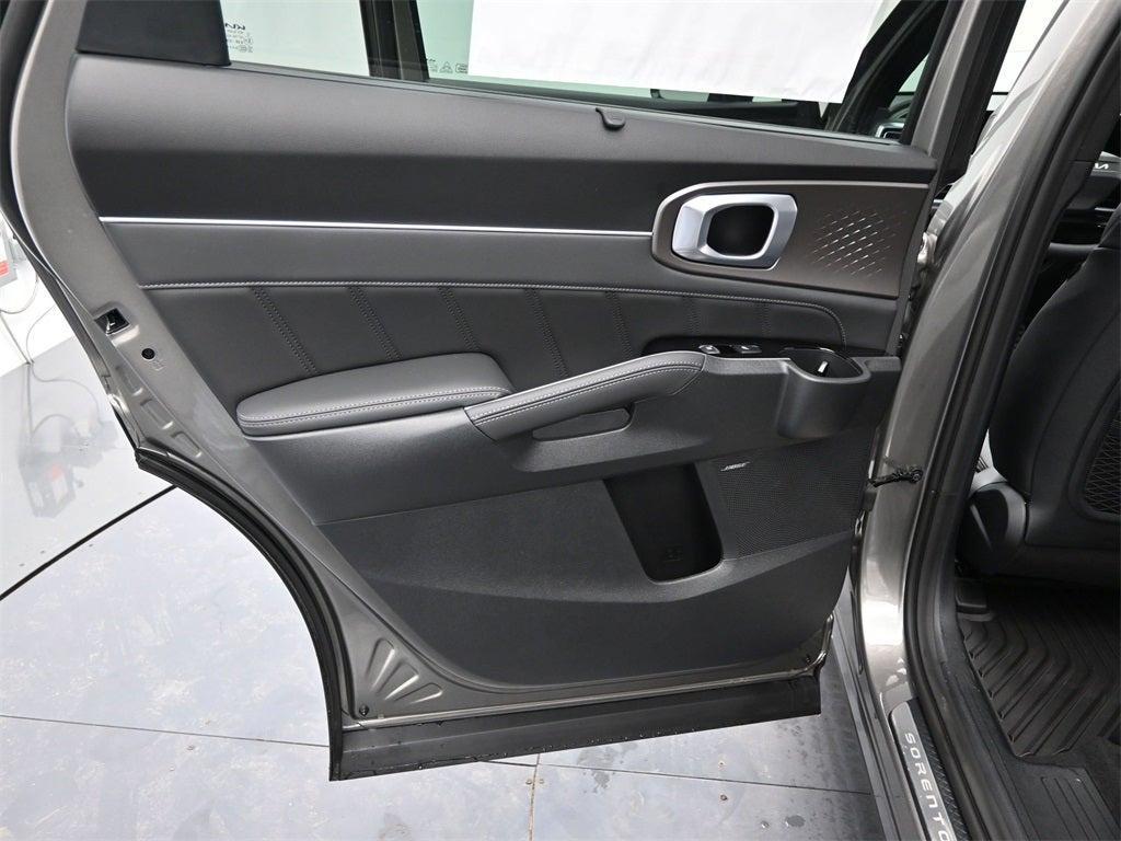 new 2026 Kia Sorento Hybrid car, priced at $44,943