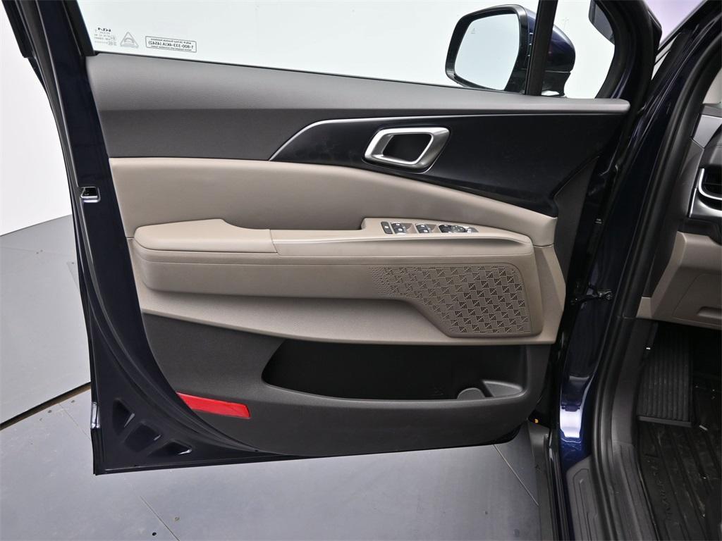 new 2026 Kia Carnival car, priced at $38,913