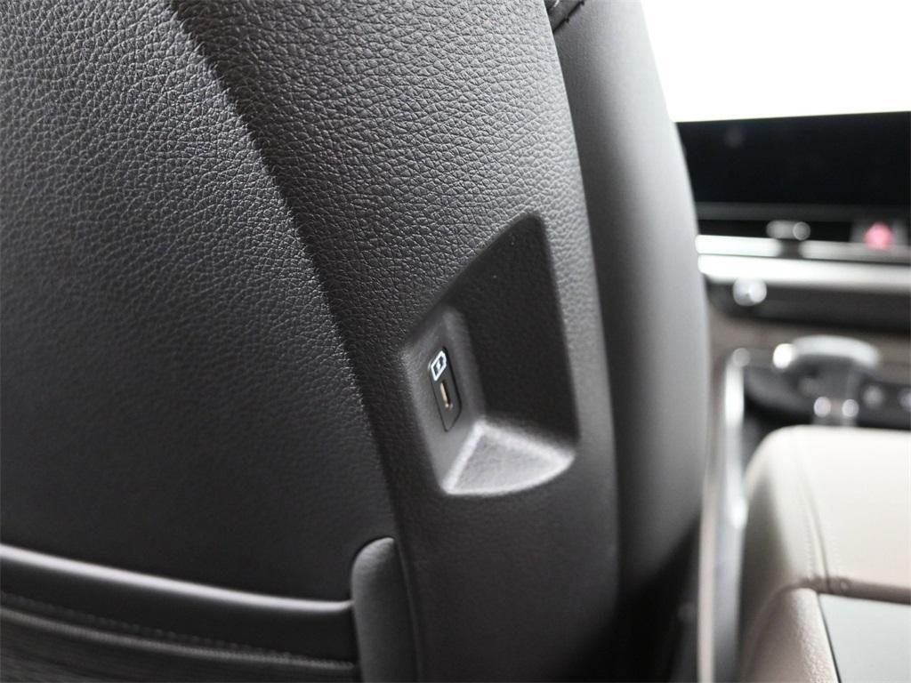 new 2026 Kia Carnival car, priced at $38,913