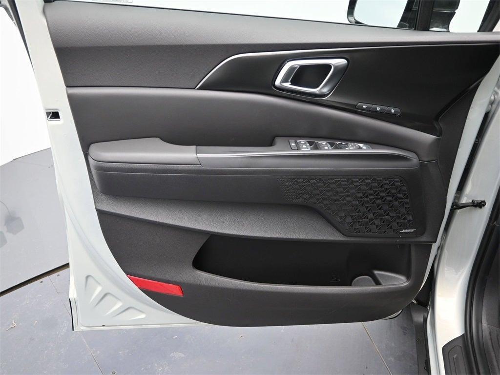 new 2026 Kia Carnival Hybrid car, priced at $52,215