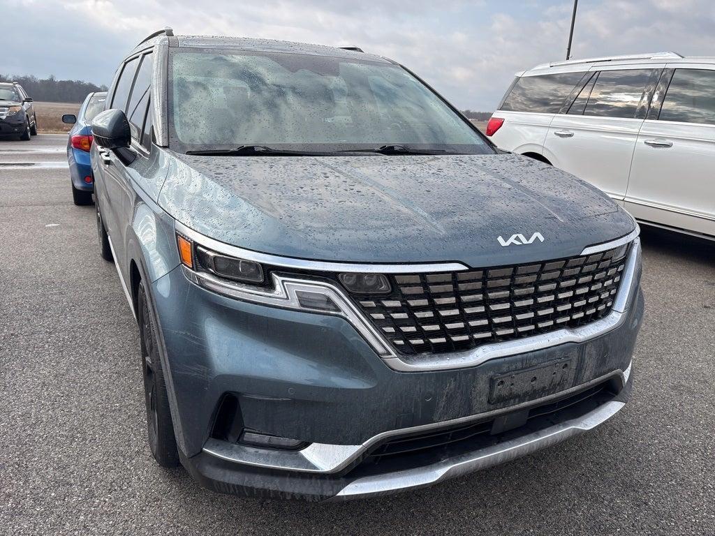used 2022 Kia Carnival car, priced at $33,636