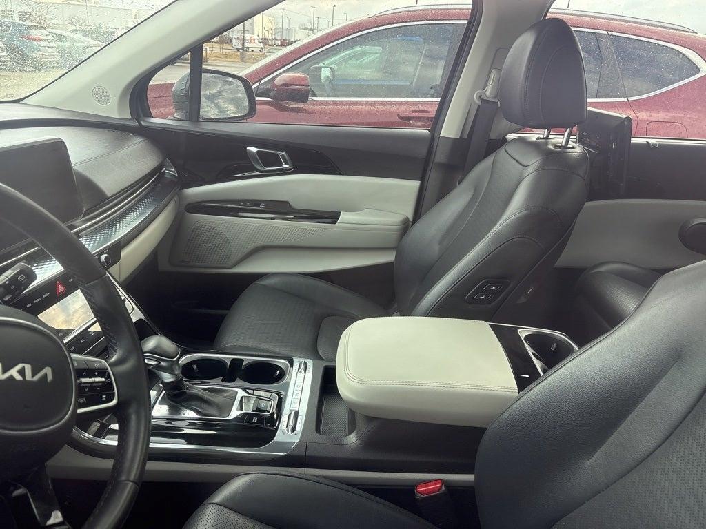 used 2022 Kia Carnival car, priced at $33,636